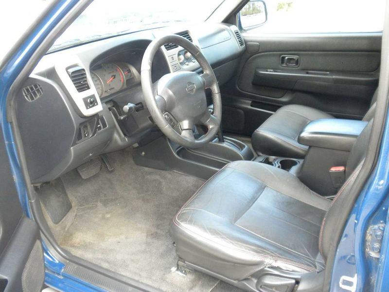 Illustration for article titled At $6,600, Might This 2001 Nissan S/C Crew Cab Pickup Be Your Final Frontier?